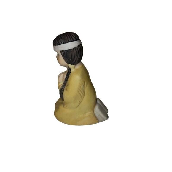 House of Lloyd HOL Native American Girl Mary Kneeling Nativity Figurine 1992 - Picture 4 of 7